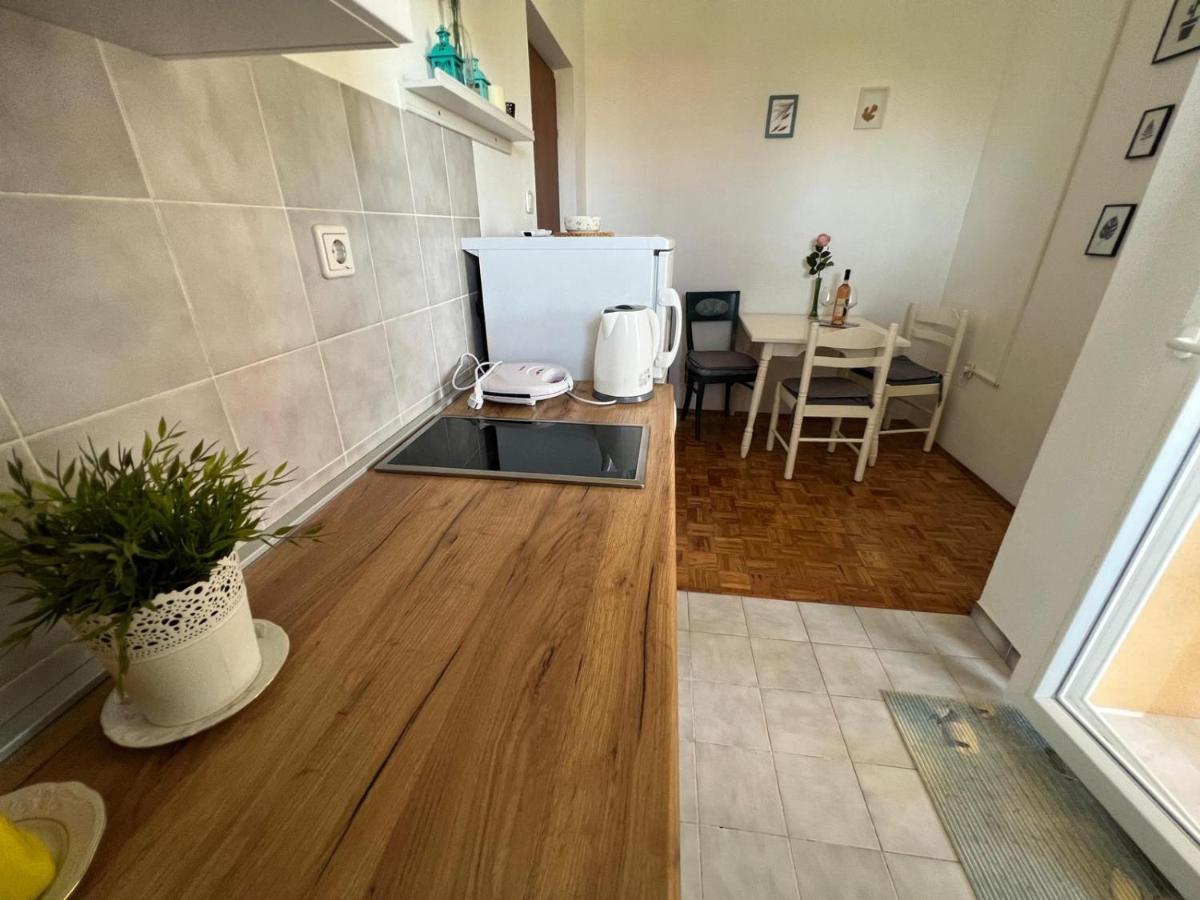 Apartmani Bosiljka Hoek van Holland Ngoại thất bức ảnh